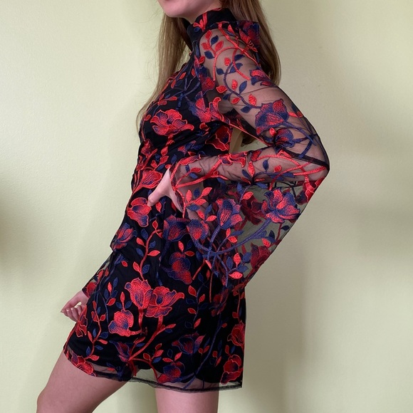 Floral dress - Picture 4 of 4